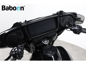 Harley-Davidson  FLHX Street Glide 117 picture 13