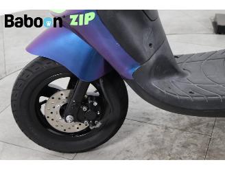 Piaggio  Zip 45KM picture 12