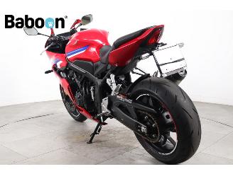 Honda  CBR 650 R picture 2