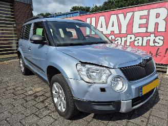 krockskadad bil auto Skoda Yeti 1.2 tsi comfort 2011/2
