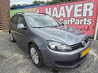 Damaged car Volkswagen Golf 1.2 tsi trendline bluemotion 2011/8