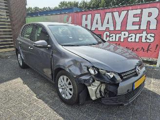 krockskadad bil auto Volkswagen Golf 1.2 tsi comfortline bluemotion 2012/2