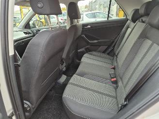 Volkswagen T-Roc 1.5 tsi life business picture 8