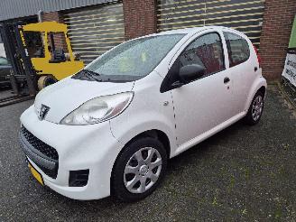 Peugeot 107 1.0 12v xr picture 5