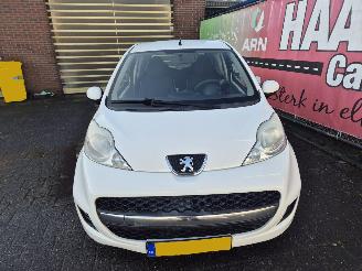 Peugeot 107 1.0 12v XS picture 6