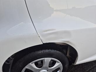 Peugeot 107 1.0 12v XS picture 3