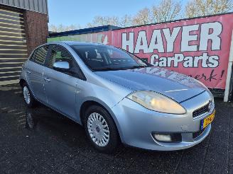 Vaurioauto  passenger cars Fiat Bravo 1.4 dynamic 2007/6