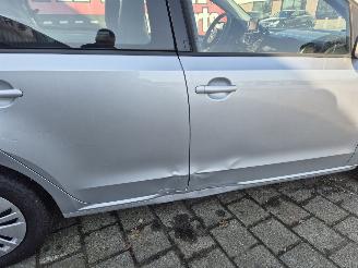 Volkswagen Up! 1.0 move up! Bluemotion picture 3