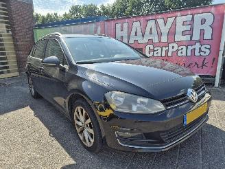 krockskadad bil auto Volkswagen Golf 1.2 tsi business edition 2014/9
