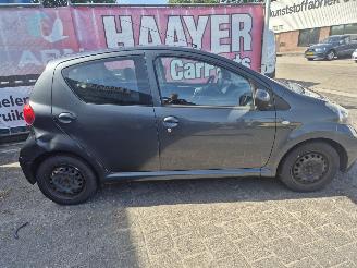 Toyota Aygo 1.0 12v picture 2