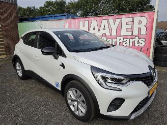 skadebil auto Renault Captur 1.6e-Tech full hybrid 145 evolution 2023/7