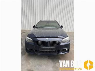 Coche siniestrado BMW 5-serie 5 serie Touring (F11), Combi, 2009 / 2017 535i 24V TwinPower Turbo 2010/10