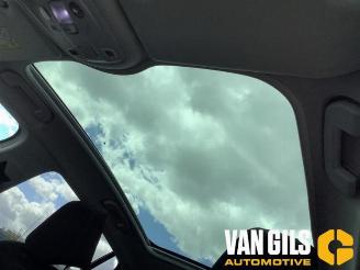 Peugeot 308 308 (L3/L8/LB/LH/LP), Hatchback 5-drs, 2013 / 2021 1.2 12V e-THP PureTech 130 picture 17