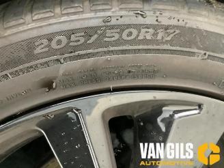 Peugeot 2008 2008 (CU), MPV, 2013 / 2019 1.2 12V e-THP PureTech 110 picture 10