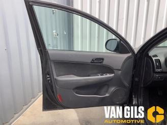 Hyundai I-30 i30 Crosswagon (WWH), Combi, 2007 / 2012 1.4 CVVT 16V picture 13