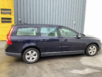 Volvo V-70  picture 7