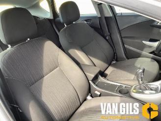 Opel Astra Astra J (PC6/PD6/PE6/PF6), Hatchback 5-drs, 2009 / 2015 1.4 Turbo 16V picture 15