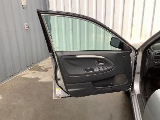 Volvo V-40 1.8 benzine, 122pk1.8 16V Combi/o  Benzine 1.783cc 90kW (122pk) FWD 1999-03/2004-06  B4184S2 picture 13