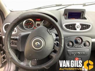 Renault Clio Clio III (BR/CR), Hatchback, 2005 / 2014 1.2 16V TCe 100 picture 16