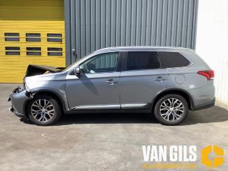 Vrakbiler auto Mitsubishi Outlander Outlander (GF/GG), SUV, 2012 / 2022 2.0 16V 4x2 2016/5