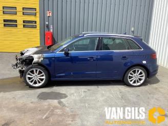 Coche siniestrado Audi A3 A3 Sportback (8VA/8VF), Hatchback 5-drs, 2012 / 2020 1.4 TFSI ACT 16V 2014/2