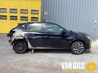 disassembly passenger cars Peugeot 208 208 II (UB/UH/UP), Hatchback 5-drs, 2019 1.2 Vti 12V PureTech 100 2024/4