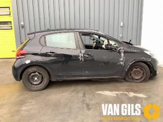 rozbiórka samochody osobowe Peugeot 208 208 I (CA/CC/CK/CL), Hatchback, 2012 / 2019 1.2 Vti 12V PureTech 82 2018/5