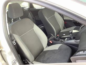Ford Focus 1.0 Ti-VCT EcoBoost, benzine picture 12