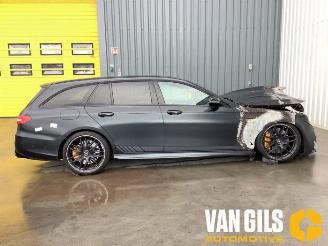 Salvage car Mercedes E-klasse E Estate (S213), Combi, 2016 / 2023 4.0 E-63 S AMG V8 Turbo 4-Matic+ 2018/3