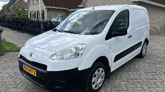 Avarii auto utilitare Peugeot Partner  2013/3