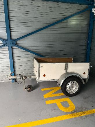 dañado remolque -  Aanhanger 2025/1