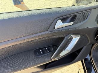 Peugeot 308 SW 1.2 PureTech Blue Lease Allure picture 10