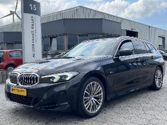 Unfallwagen BMW 3-serie Touring 320e 2022/10