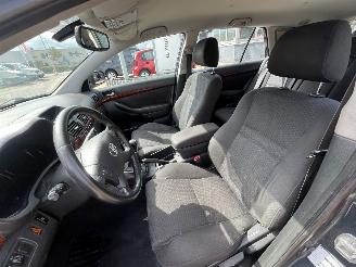 Toyota Avensis Wagon 2.0 VVTi Linea Sol picture 16