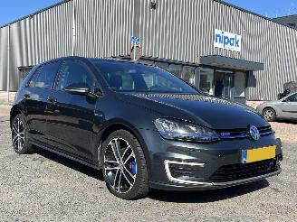 Schadeauto Volkswagen Golf 1.4 TSI GTE 2015/12