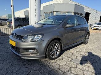 Vaurioauto  passenger cars Volkswagen Polo 1.2 TSI R-Line Highline 2016/5