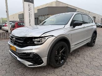 Schadeauto Volkswagen Tiguan R-Line Business+ 1.4 TSI eHybrid 2021/9