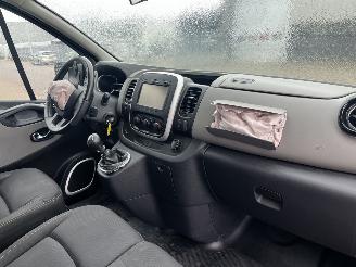 Renault Trafic Passenger 1.6 dCi Grand Authentique Energy picture 16