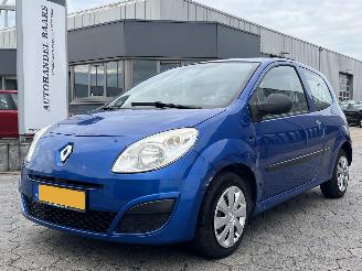 Damaged car Renault Twingo 1.2 Authentique 2008/7