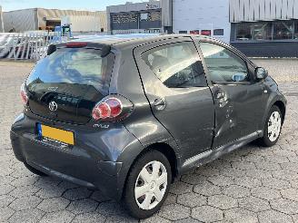 Toyota Aygo 1.0-12V Comfort picture 4