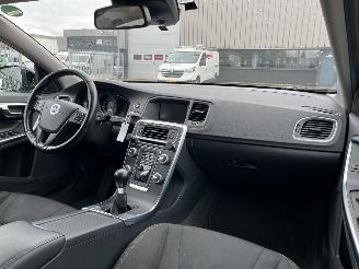 Volvo V-60 1.6 D2 Kinetic picture 12