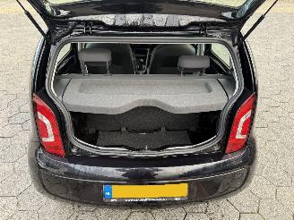 Volkswagen Up! 1.0 high up! picture 12