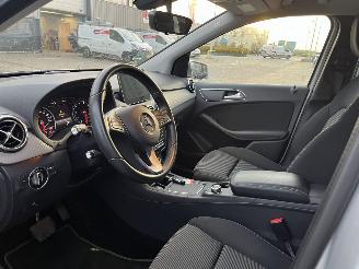 Mercedes B-klasse 180 Prestige AUTOMAAT picture 13