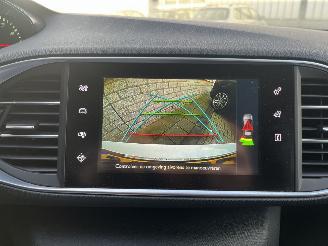 Peugeot 308 SW 1.2 PureTech Allure picture 19