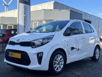 krockskadad bil auto Kia Picanto 1.0 CVVT ComfortPlusLine Navigator 2018/3