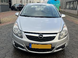 Opel Corsa 1.4-16V \'111\' Edition picture 2