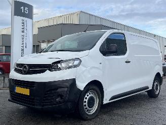 skadebil bedrijf Opel Vivaro 2.0 CDTI L2H1 Edition 2021/2