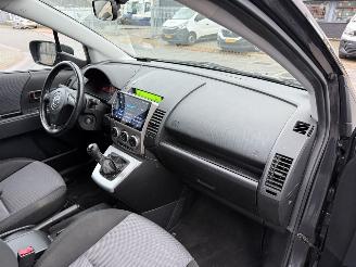 Mazda 5 1.8 Touring picture 19