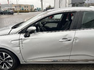 Renault Clio 1.0 TCe Initiale Paris AUTOMAAT picture 9