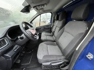 Renault Trafic 2.0 Blue dCi 130 T30 L2H1 Advance picture 17